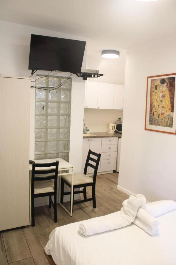 Zimmer Ba'Ir Kefar Sava Ngoại thất bức ảnh